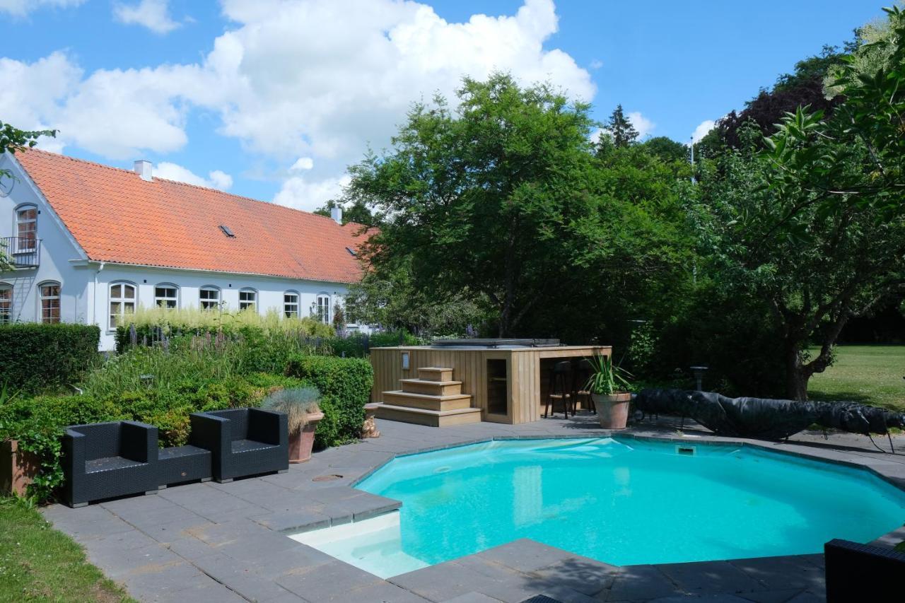 Hotel Idala Gard Trelleborg Esterno foto